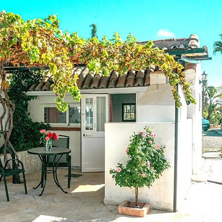 Tiny House 12M2 In Holiday Park With 55 M2 Pool Tolox Esterno foto