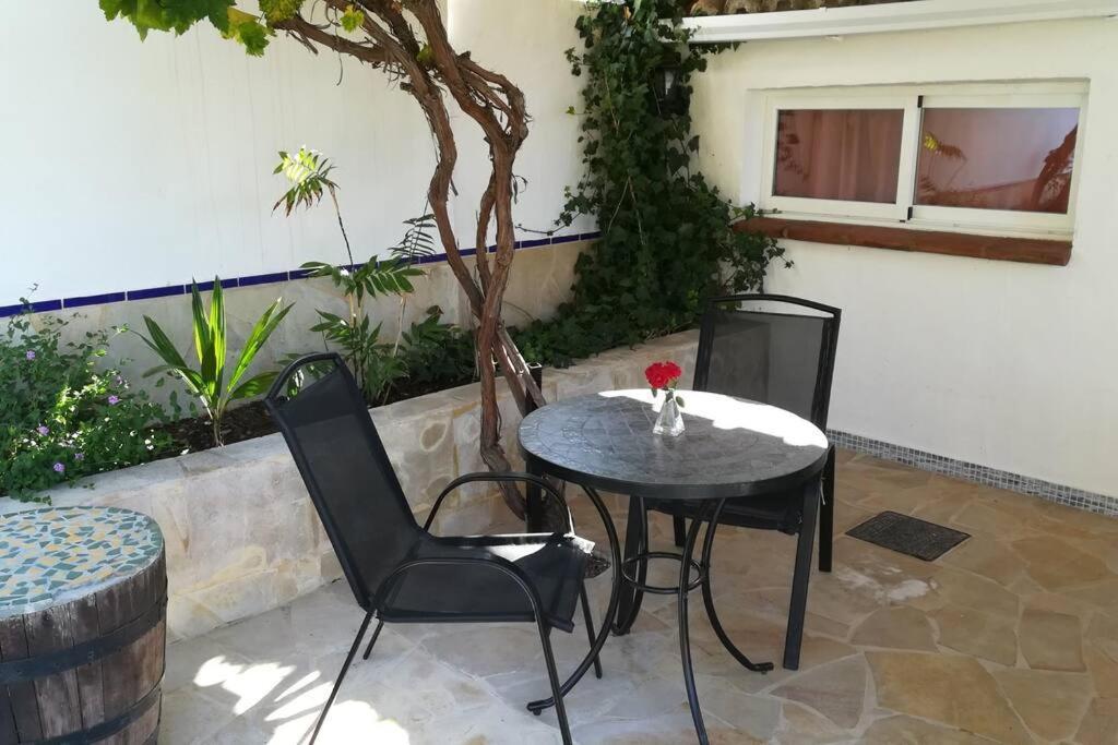 Tiny House 12M2 In Holiday Park With 55 M2 Pool Tolox Esterno foto