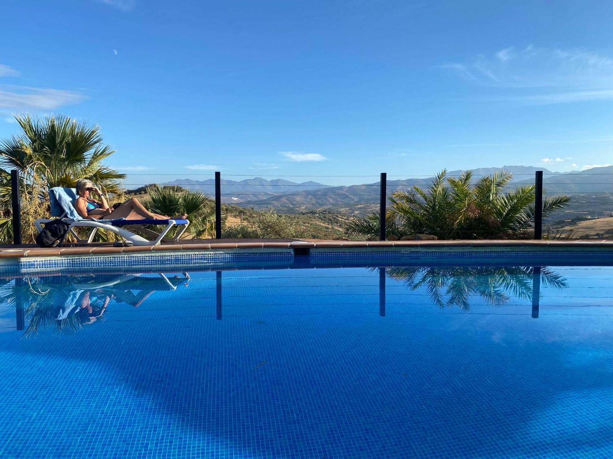 Tiny House 12M2 In Holiday Park With 55 M2 Pool Tolox Esterno foto