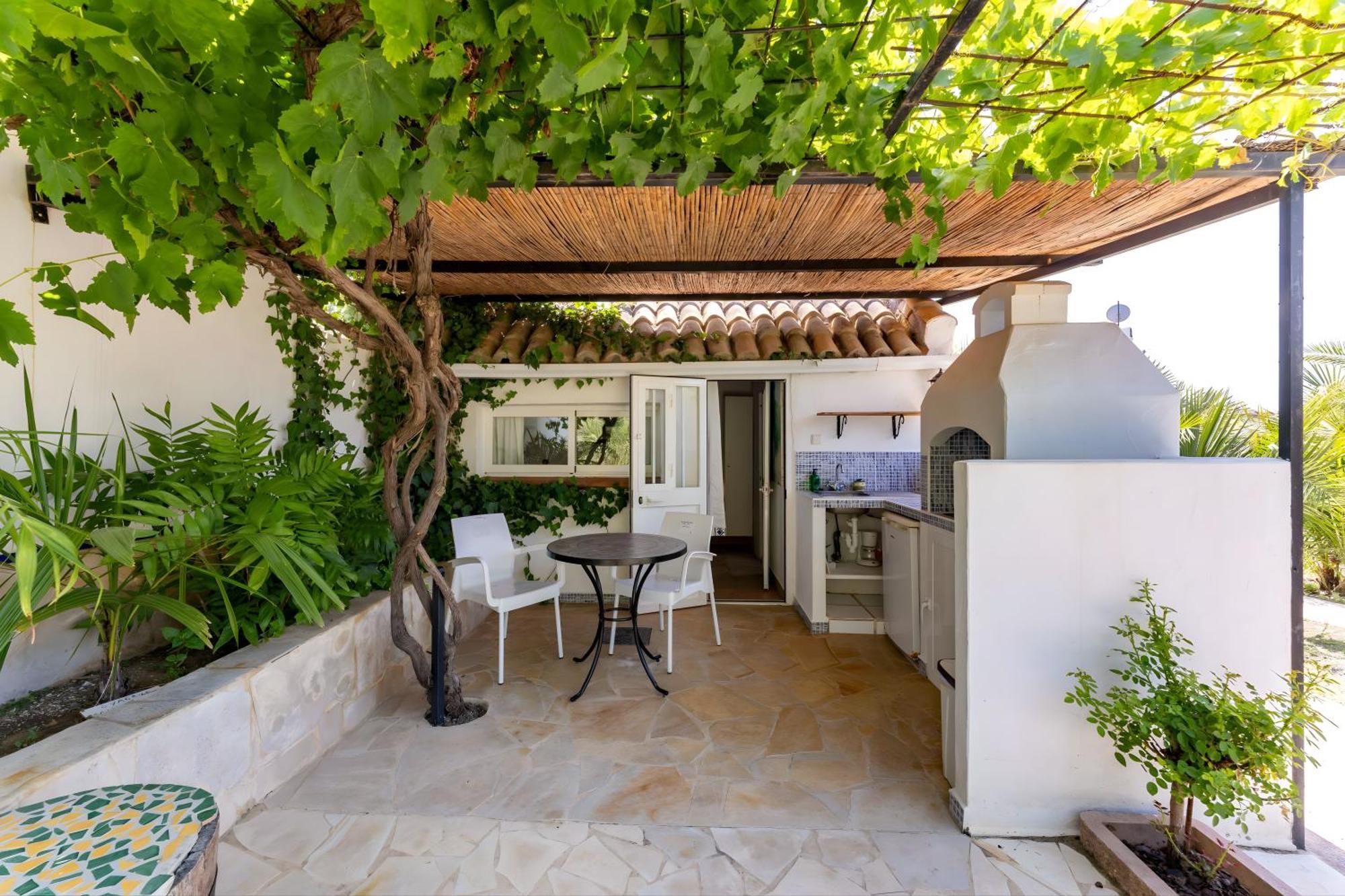 Tiny House 12M2 In Holiday Park With 55 M2 Pool Tolox Esterno foto